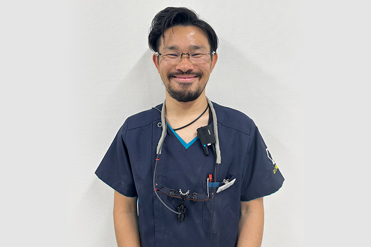 歯科医師　奥田 孝大